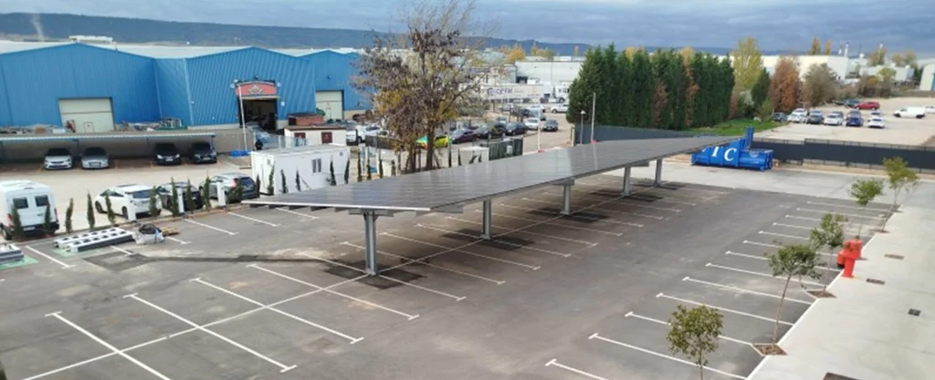 Puntos de recarga VE i pérgola fotovoltaica Europastry